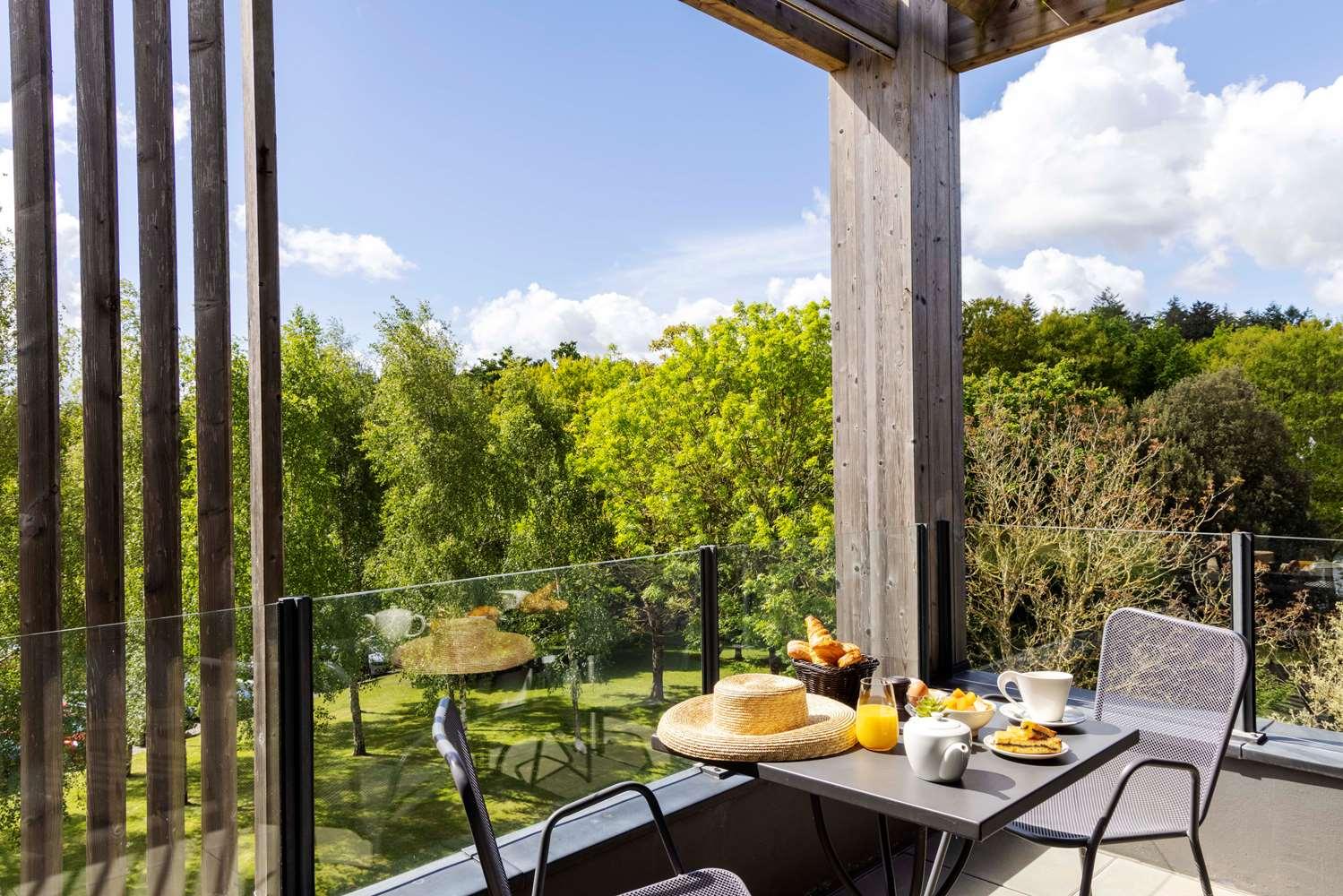 Best Western Plus Le Roi Arthur Hotel & Spa Ploërmel Kültér fotó